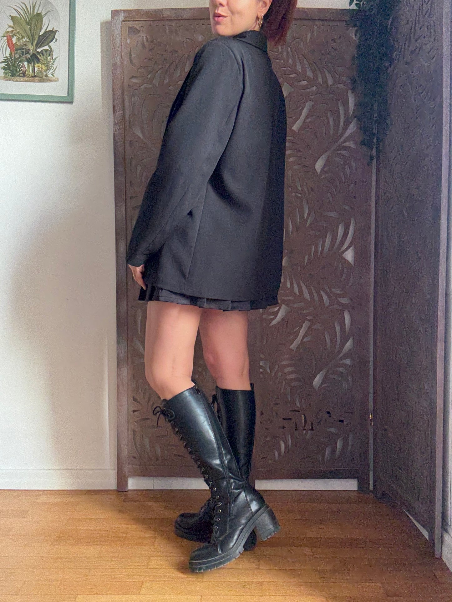 Blazer nero dritto a un bottone