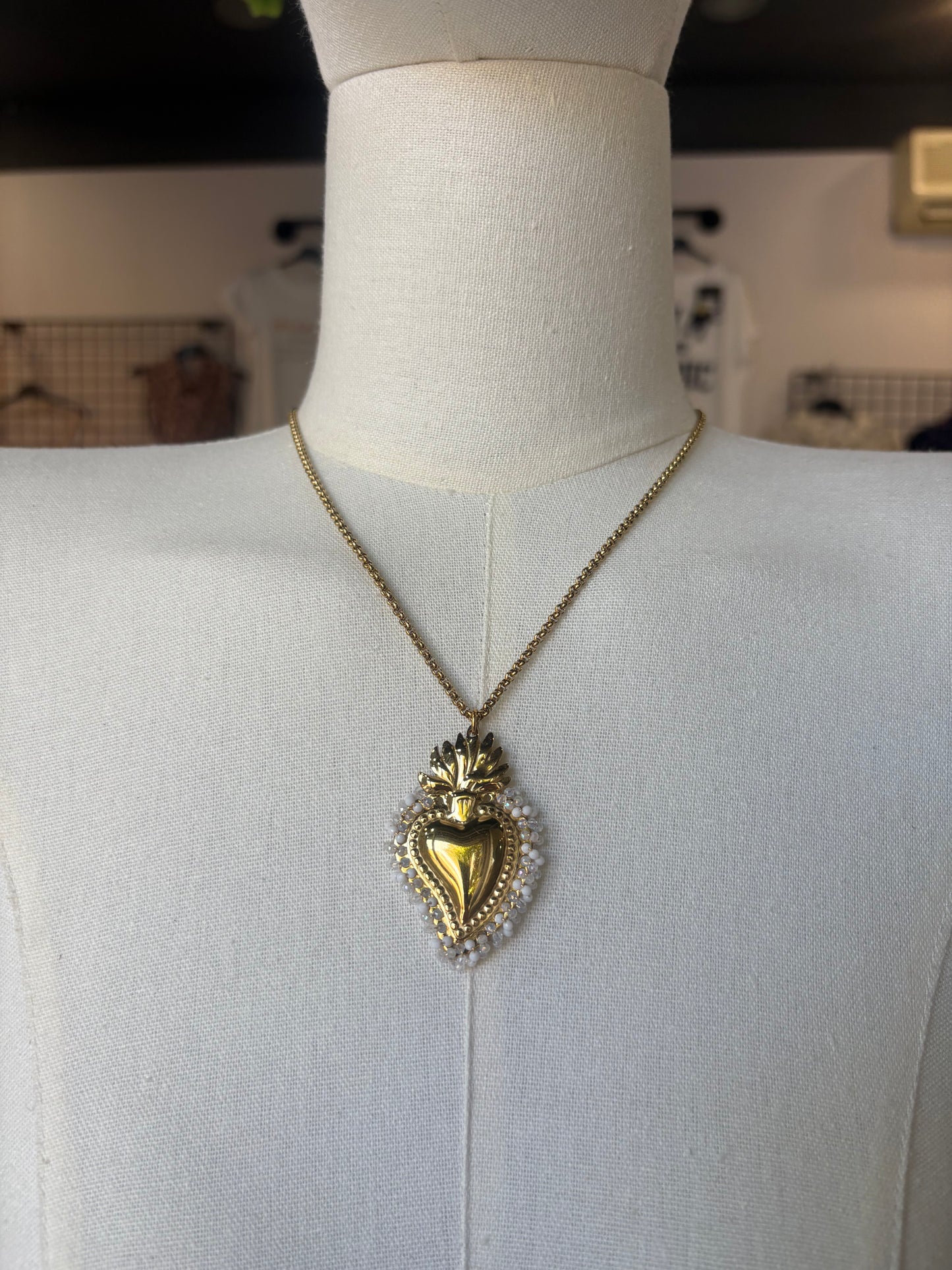 Collana in acciaio inossidabile color oro Cuore Sacro con perline in 2 colori