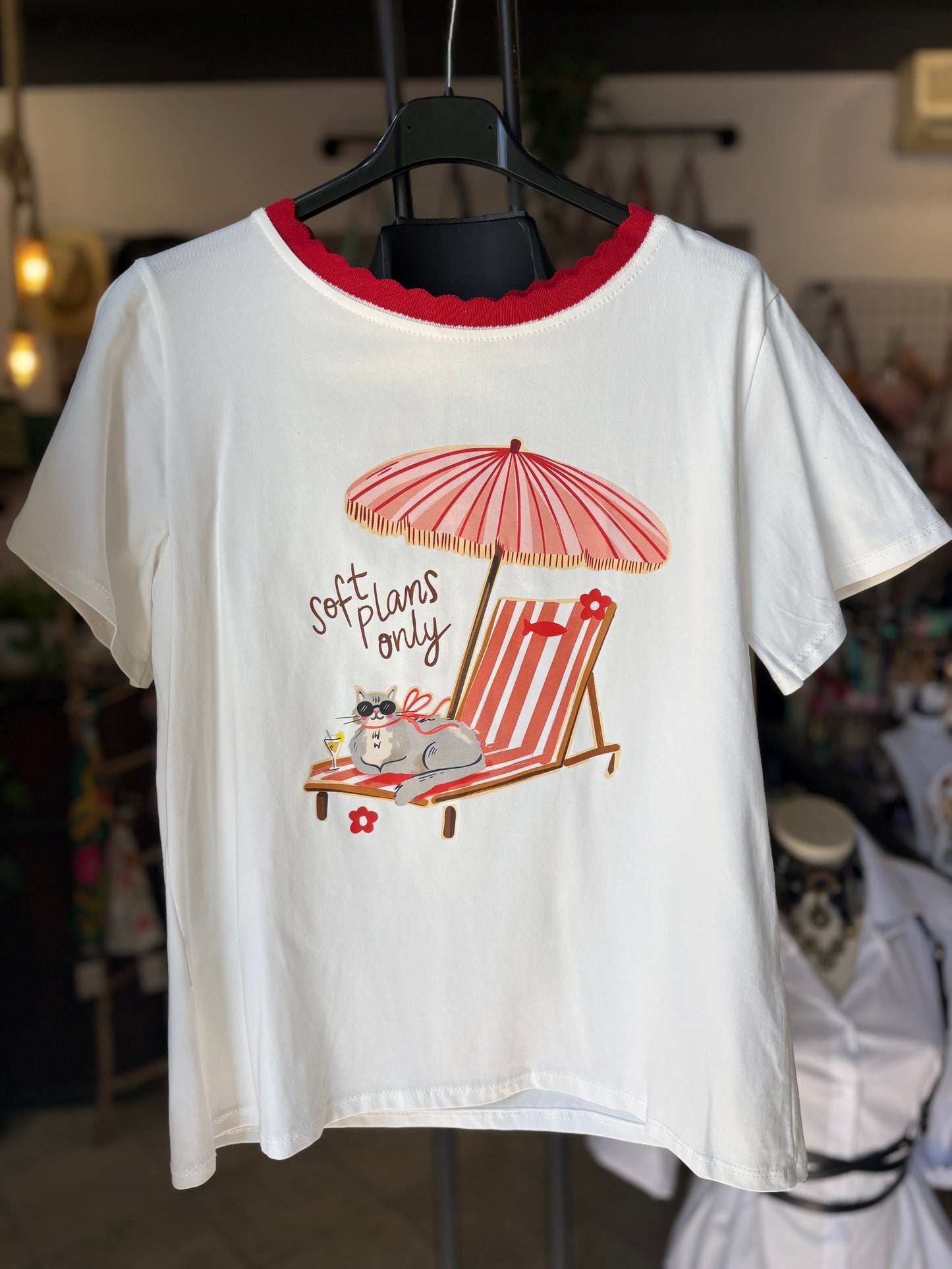T-shirt Bianca con Bulldog Francese/Bassotto/Gatto con Colletto Smerlato Colorato