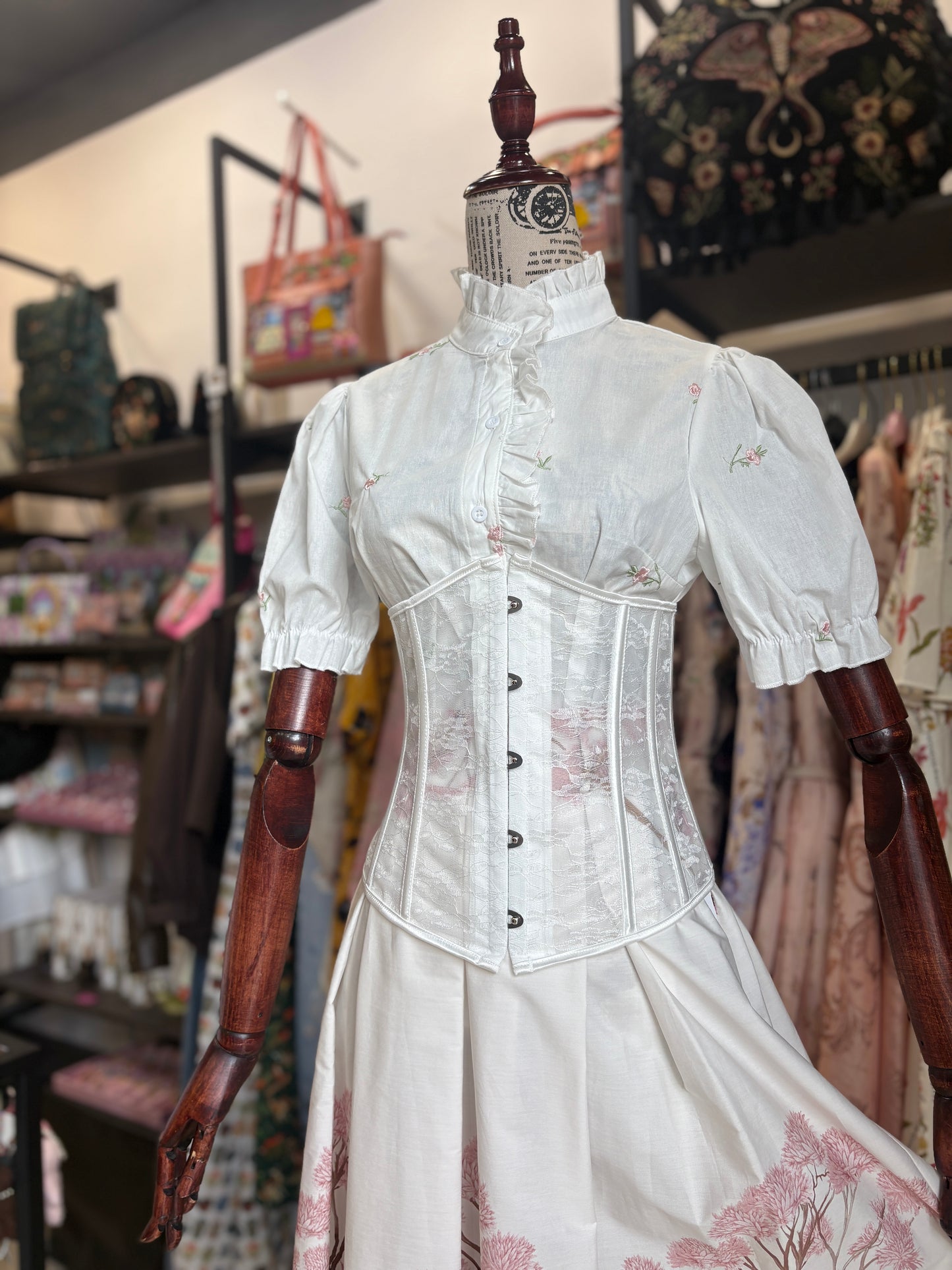 Bustino Sottoseno in Pizzo Bianco