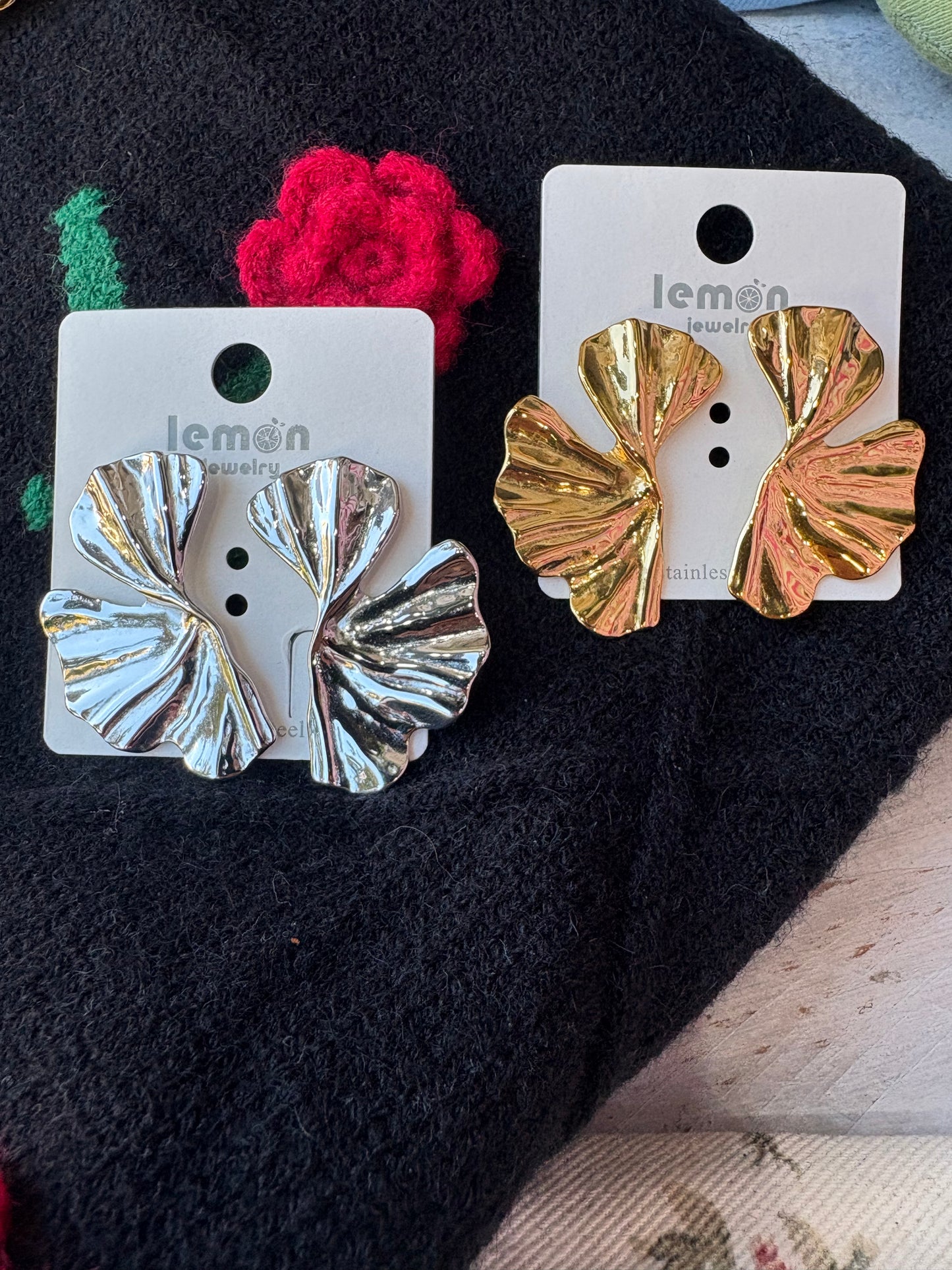 Orecchini petalo fiore in acciaio inossidabile - Oro e Argento