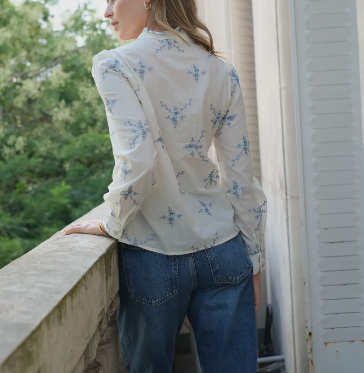 Camicetta francese in cotone romantica floreale ricamata Blue