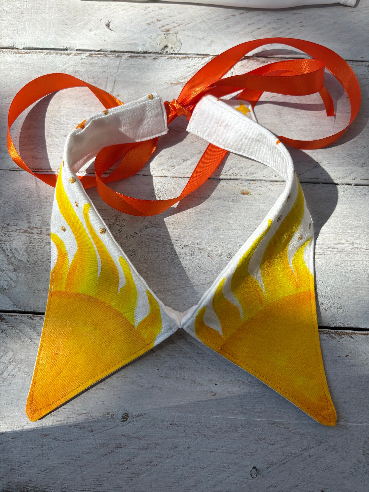 Colletto Romance dipinto a mano Sun