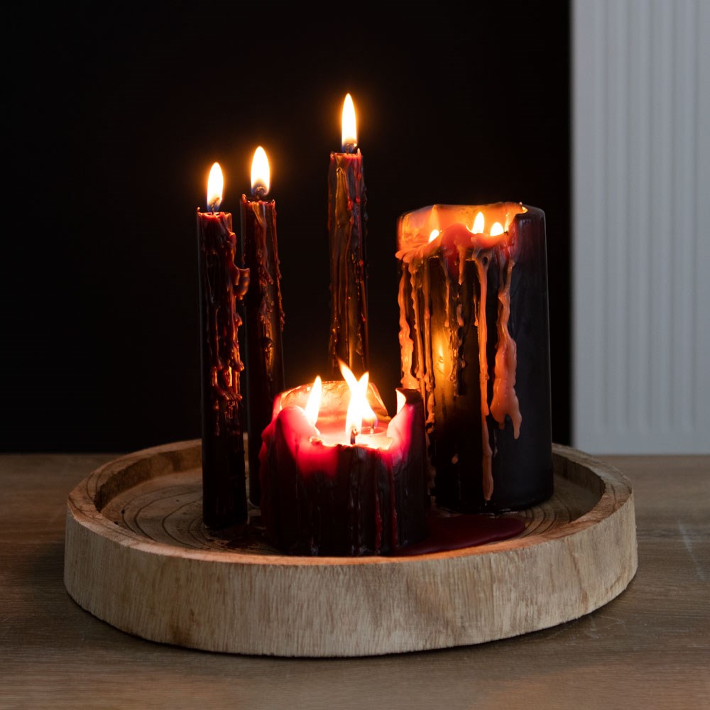 Set da 4 Candele Gotiche "Vampire Tears" con Cera Effetto Sangue
