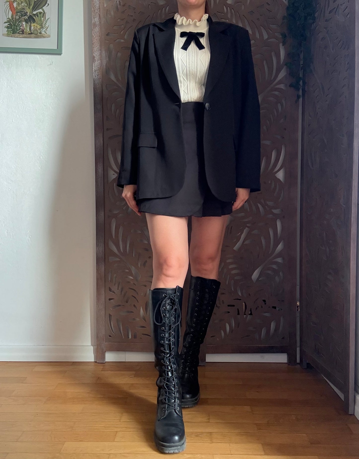 Blazer nero dritto a un bottone