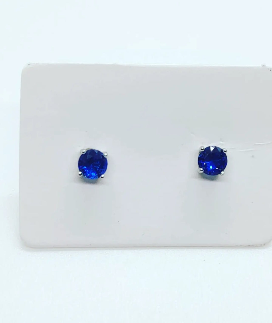 Orecchini punto luce in vari colori