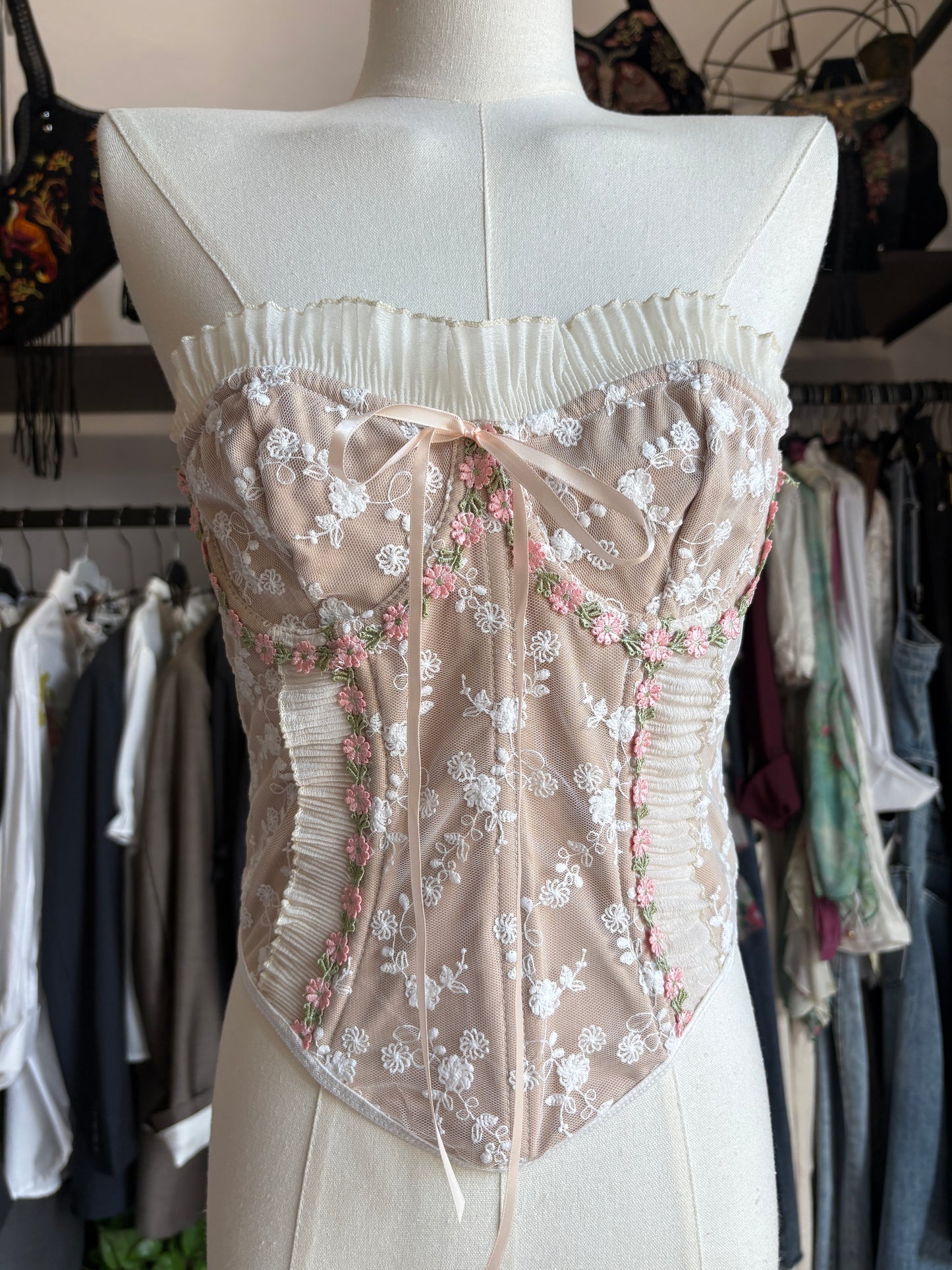 Corsetto Bustier "Fioritura Romantica" in Tulle Ricamato