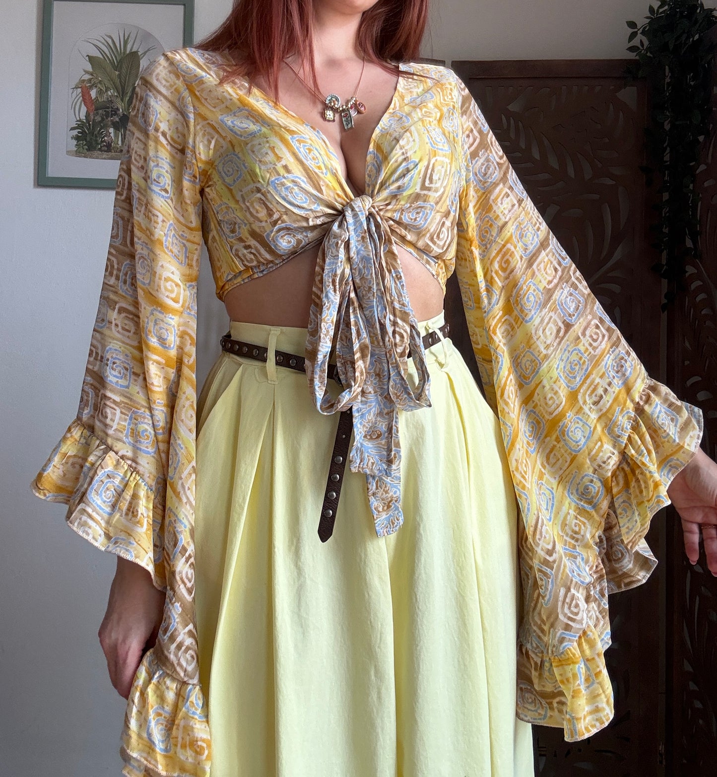 Blusa Boho-Chic con Maniche a Campana - In 4 Colori