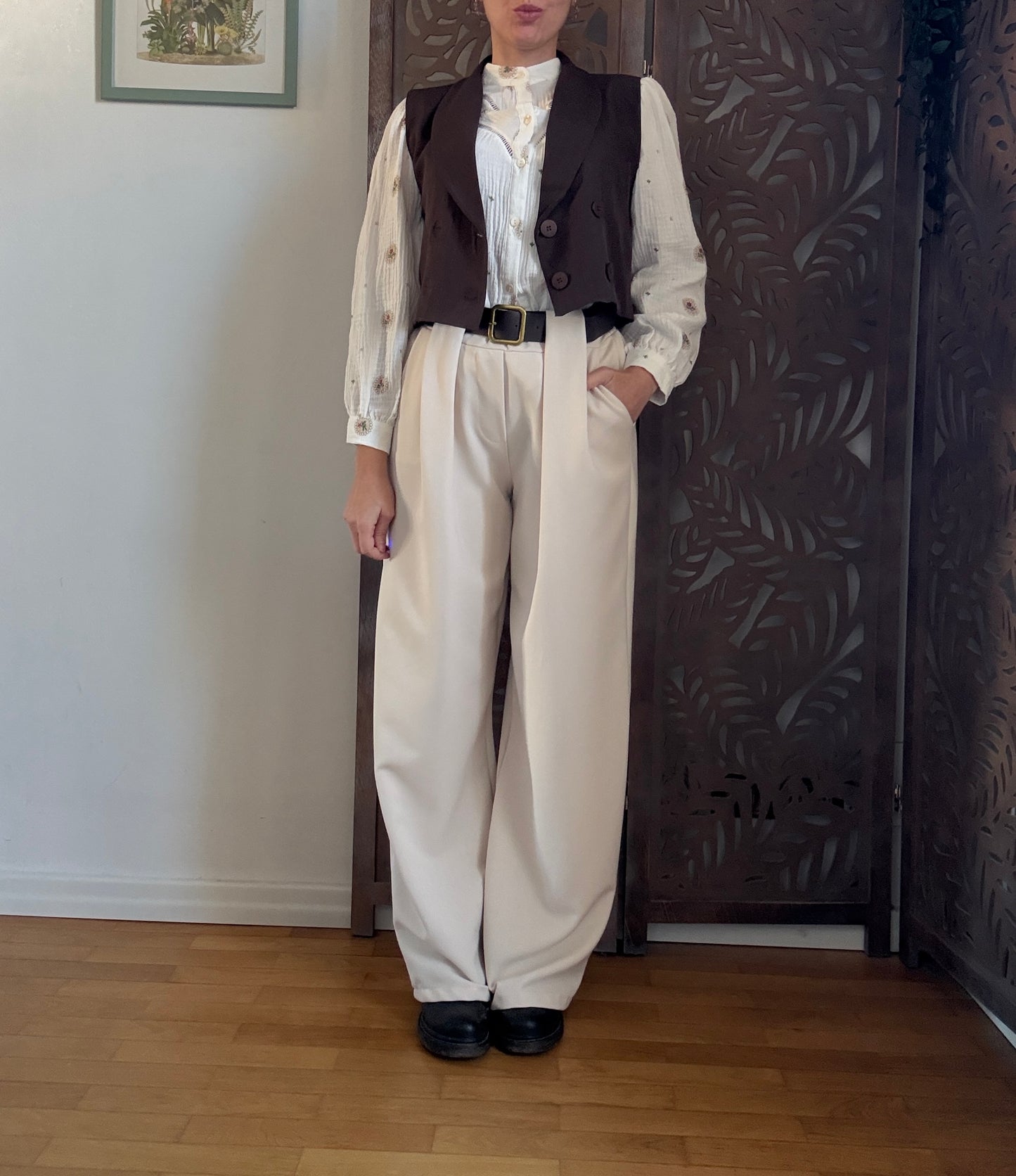 Pantalone palazzo burro con passanti pences e cintura inclusa