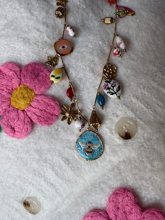 Collana Multi Charm in Acciaio Inossidabile con Medaglione Ape