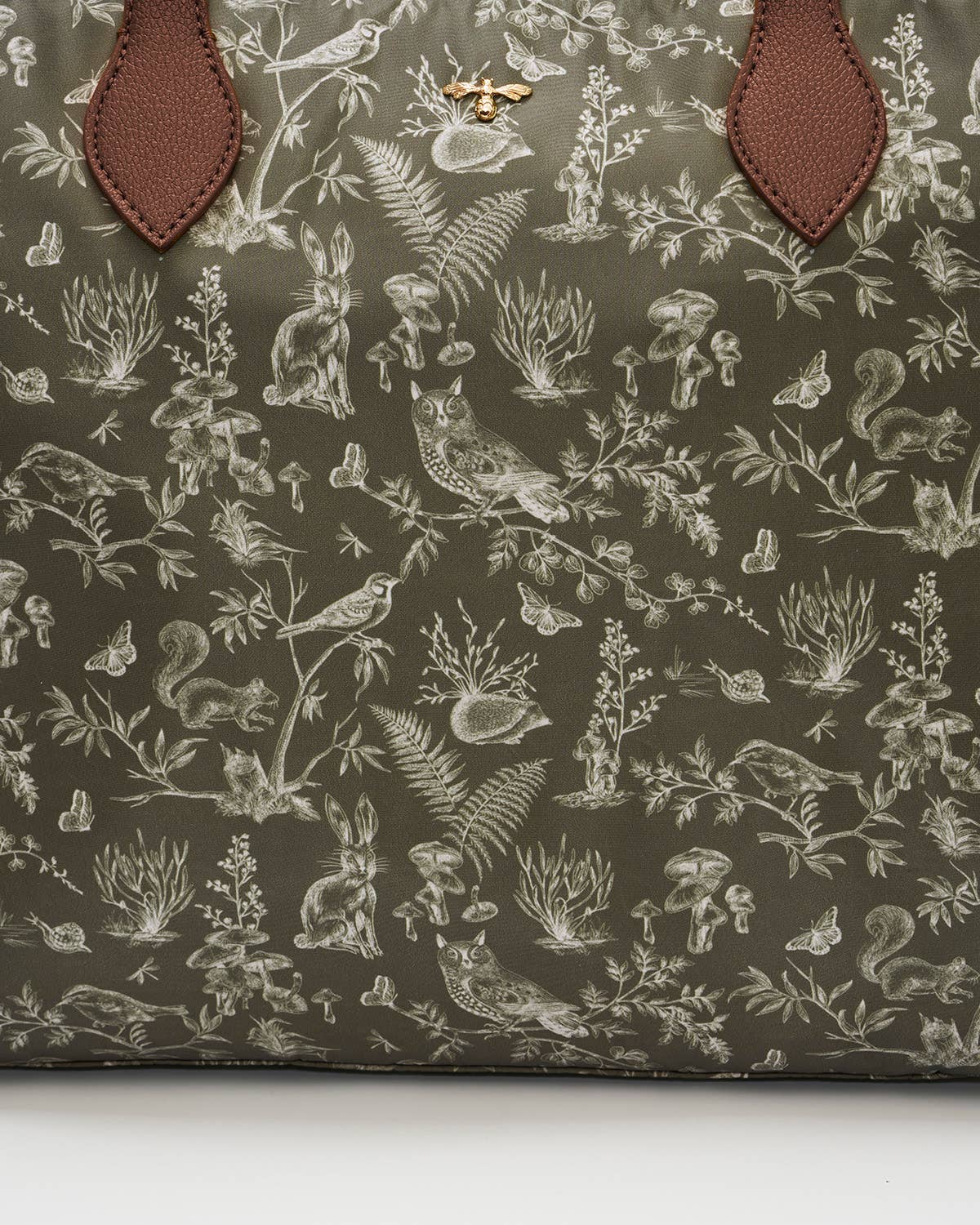 Borsa tote Edith Orla Scene stampata kaki - Fable England