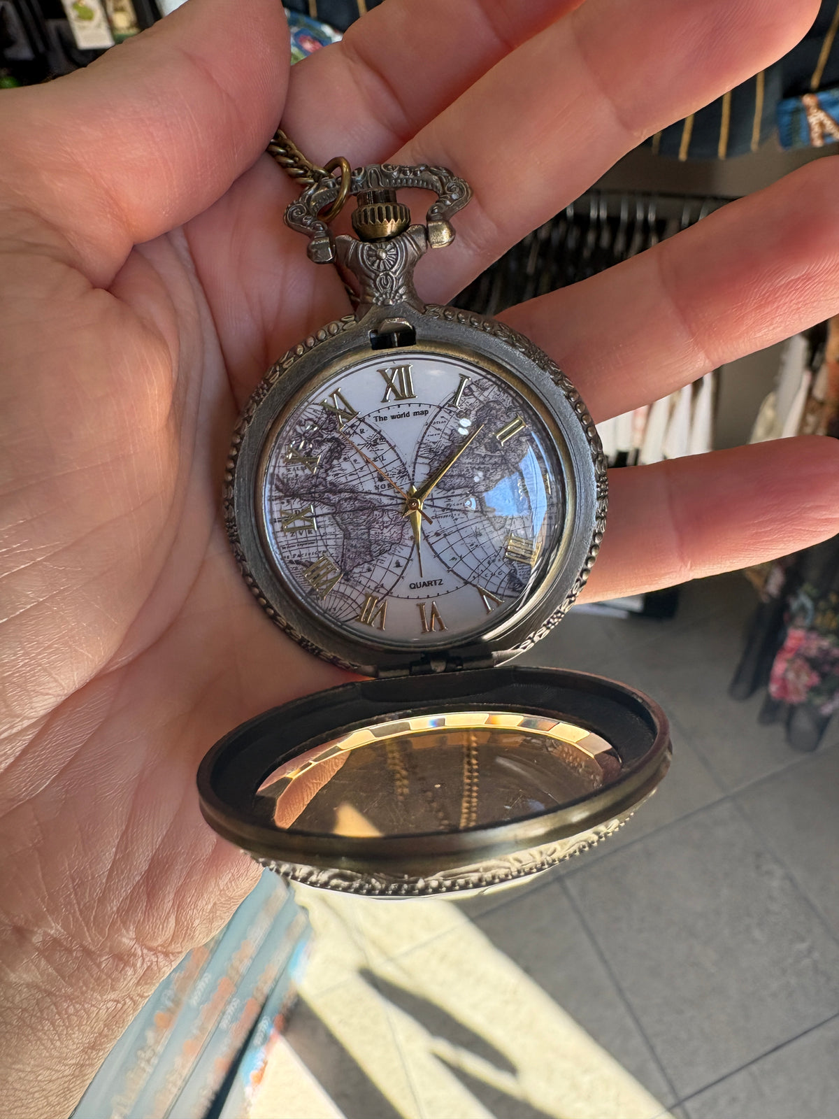 Collana orologio Steampunk Mappa del Mondo – Stile vintage