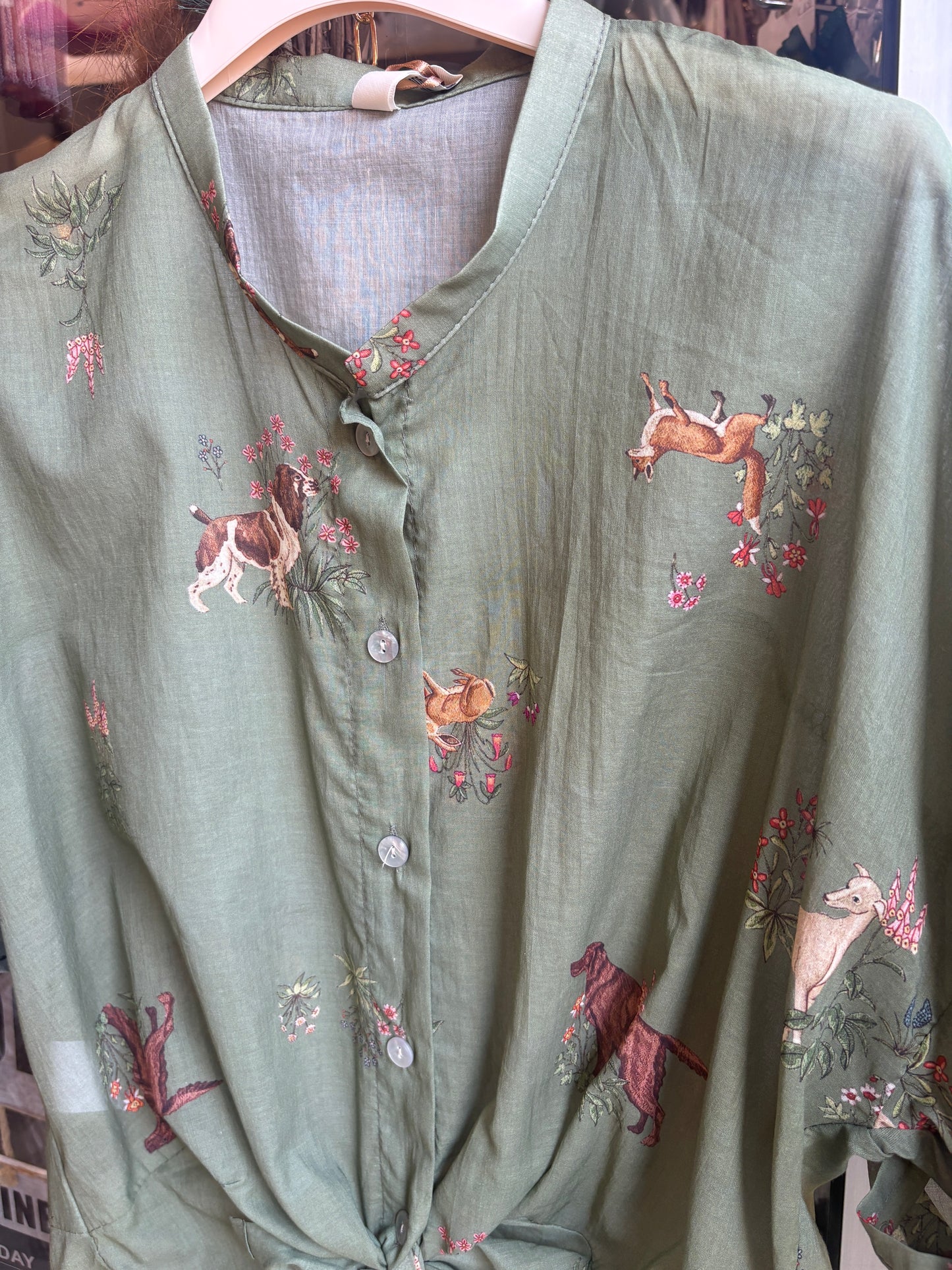 Camicetta "English Meadow" – Leggerezza e Fascino Country