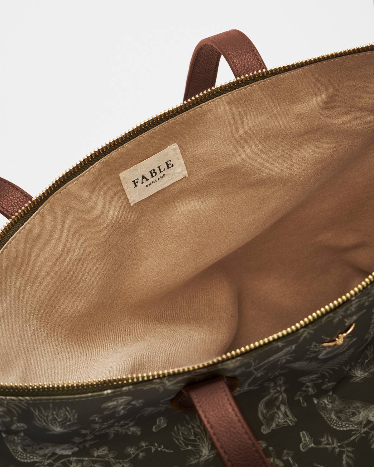 Borsa tote Edith Orla Scene stampata kaki - Fable England