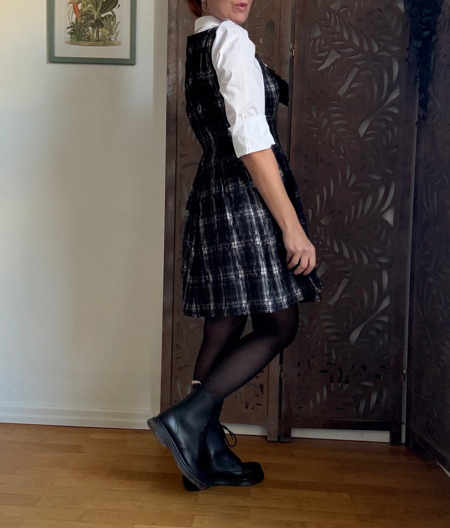 Abito pinafore Gothic Lace & Tartan in 2 colori - Stile Dark Academia