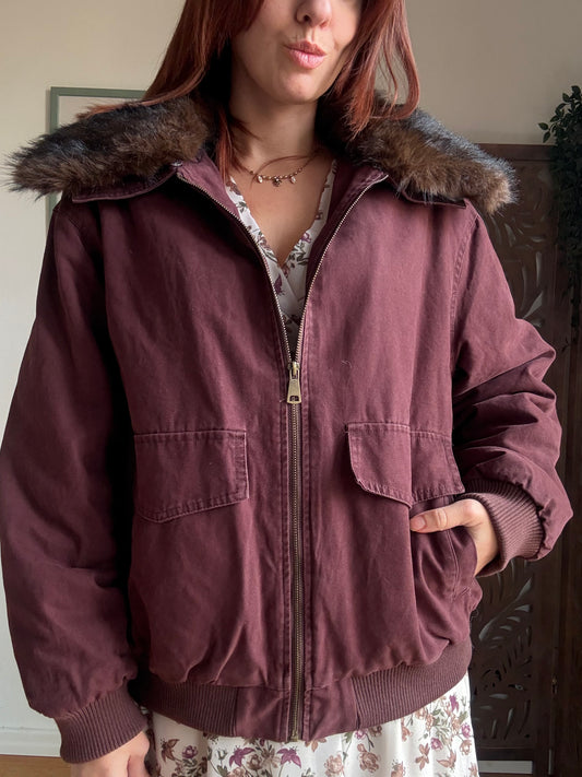Giaccone oversize in cotone bordeaux con collo in ecopelliccia removibile
