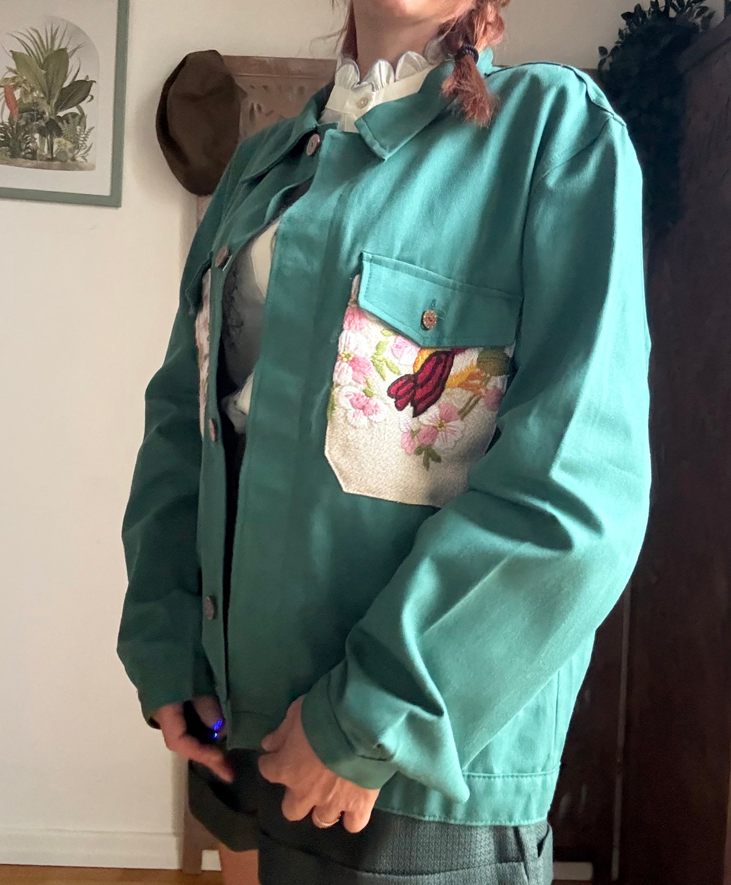 Giacca in cotone Re-Made verde con tasche ricamate unisex