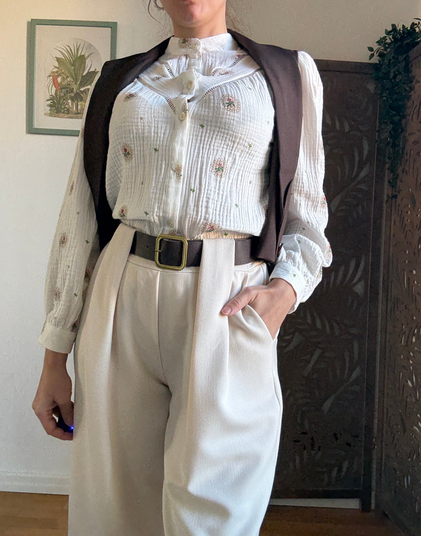 Pantalone palazzo burro con passanti pences e cintura inclusa