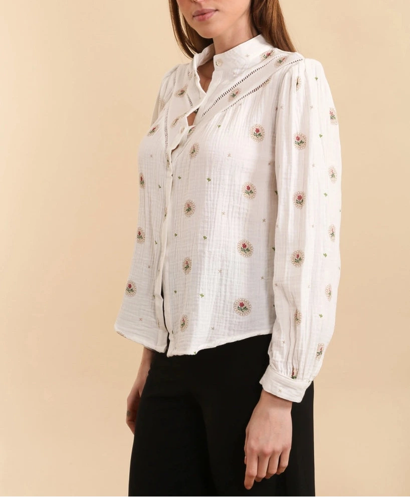 Blusa bohémien francese romantica in mussola di cotone con ricami floreali -  in 2 colori