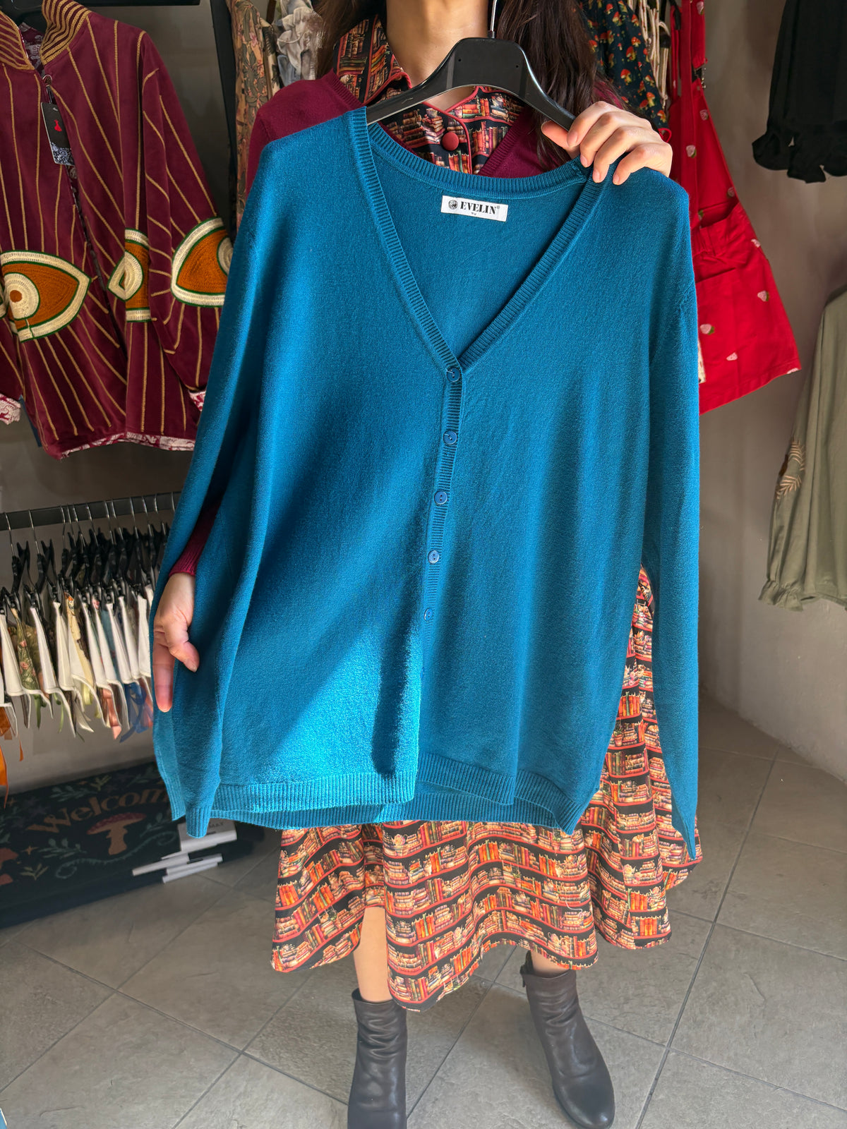 Cardigan donna Clara in maglia fine con scollo a V