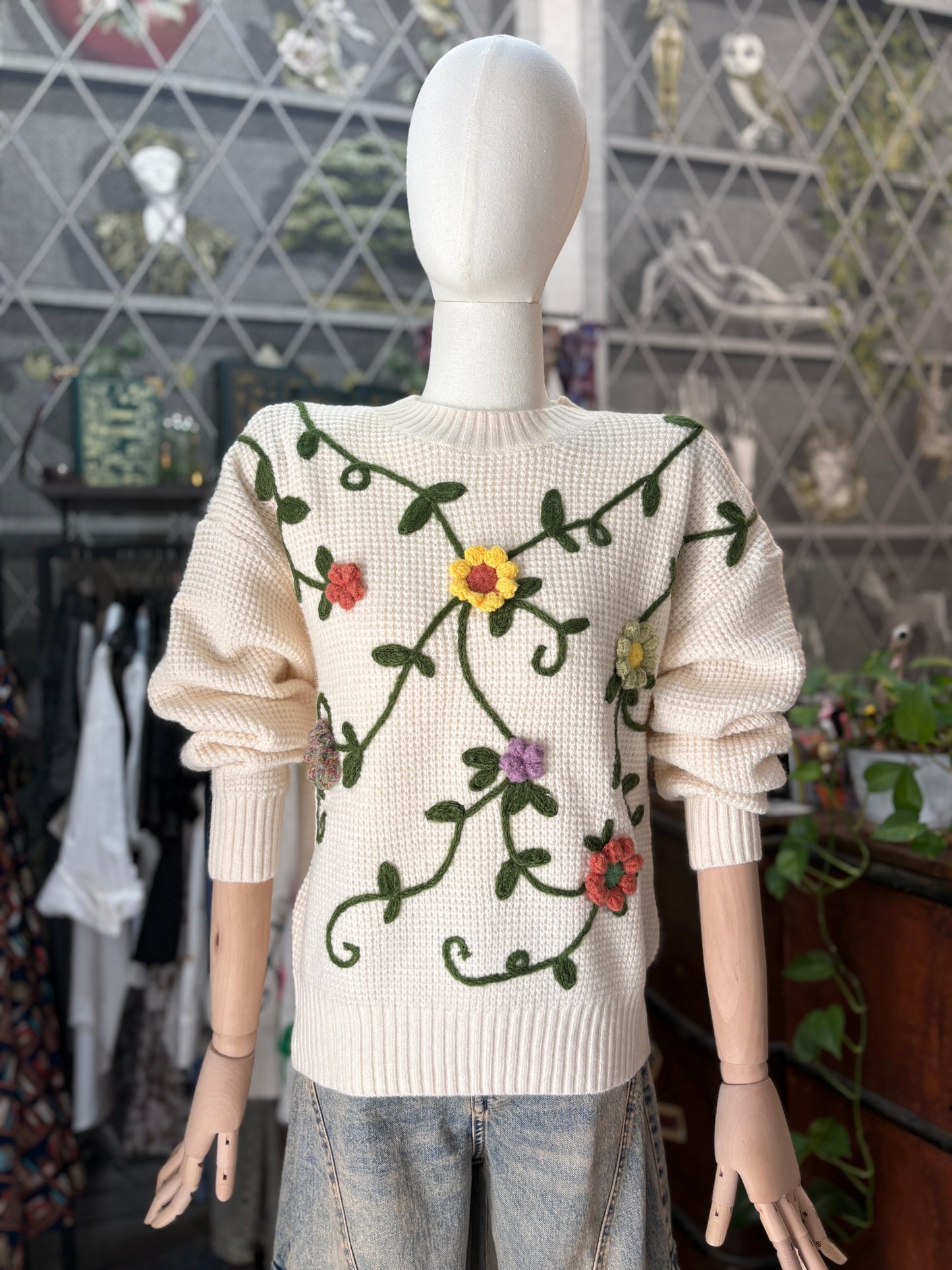 Maglione Francese Garden con Ricami Floreali