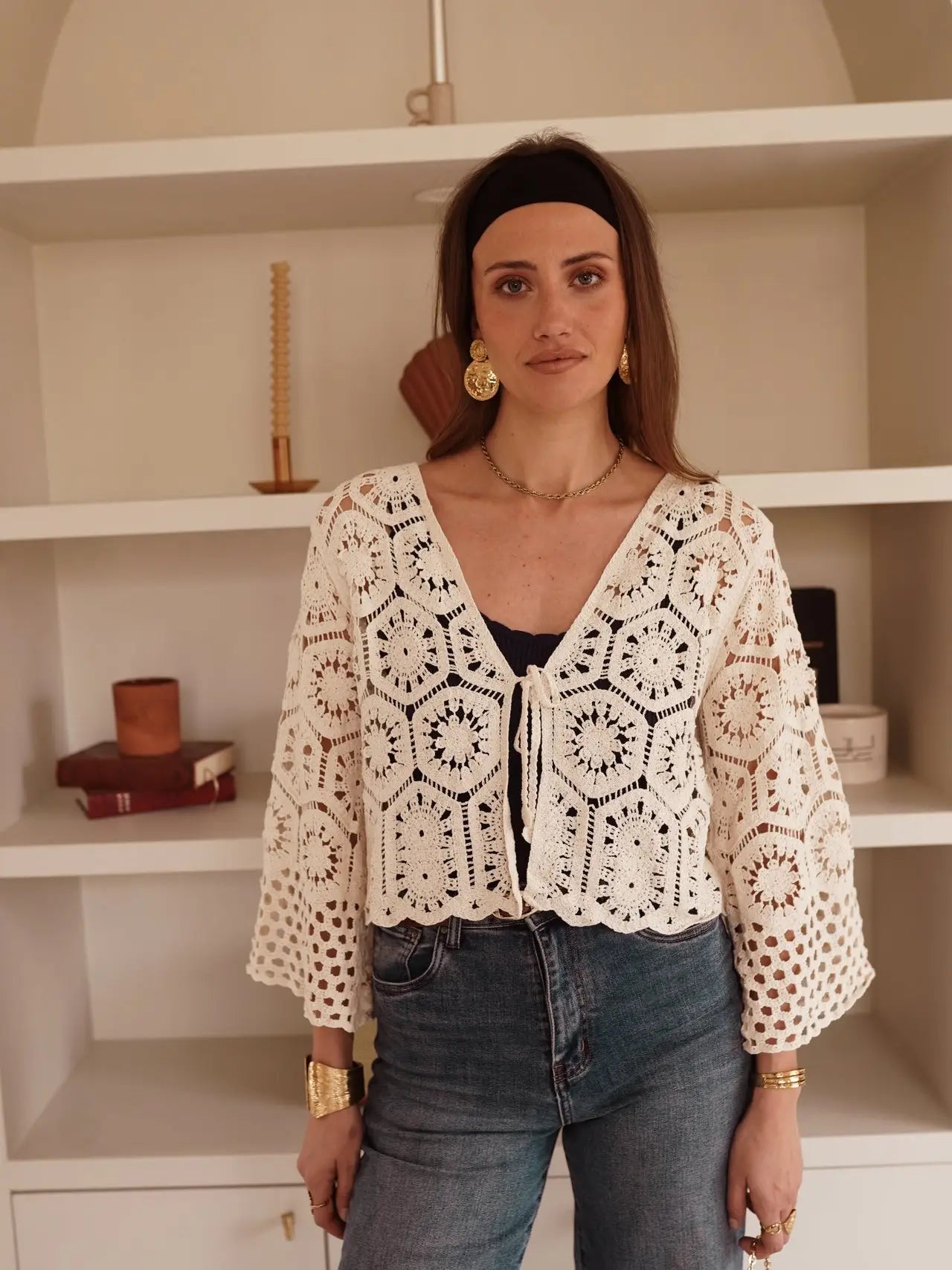 Cardigan Cropped in Crochet Veya a Motivi Geometrici – Crema