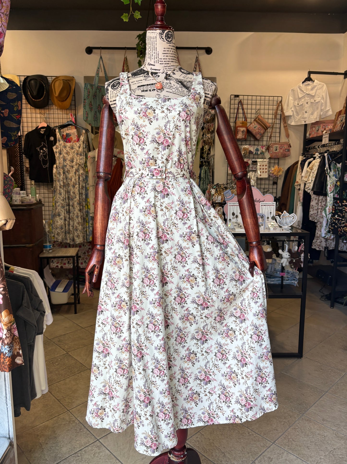 Abito Rétro in Cotone a Fiori in 2 colori con Cintura e Tasche – Stile Vintage Romantico