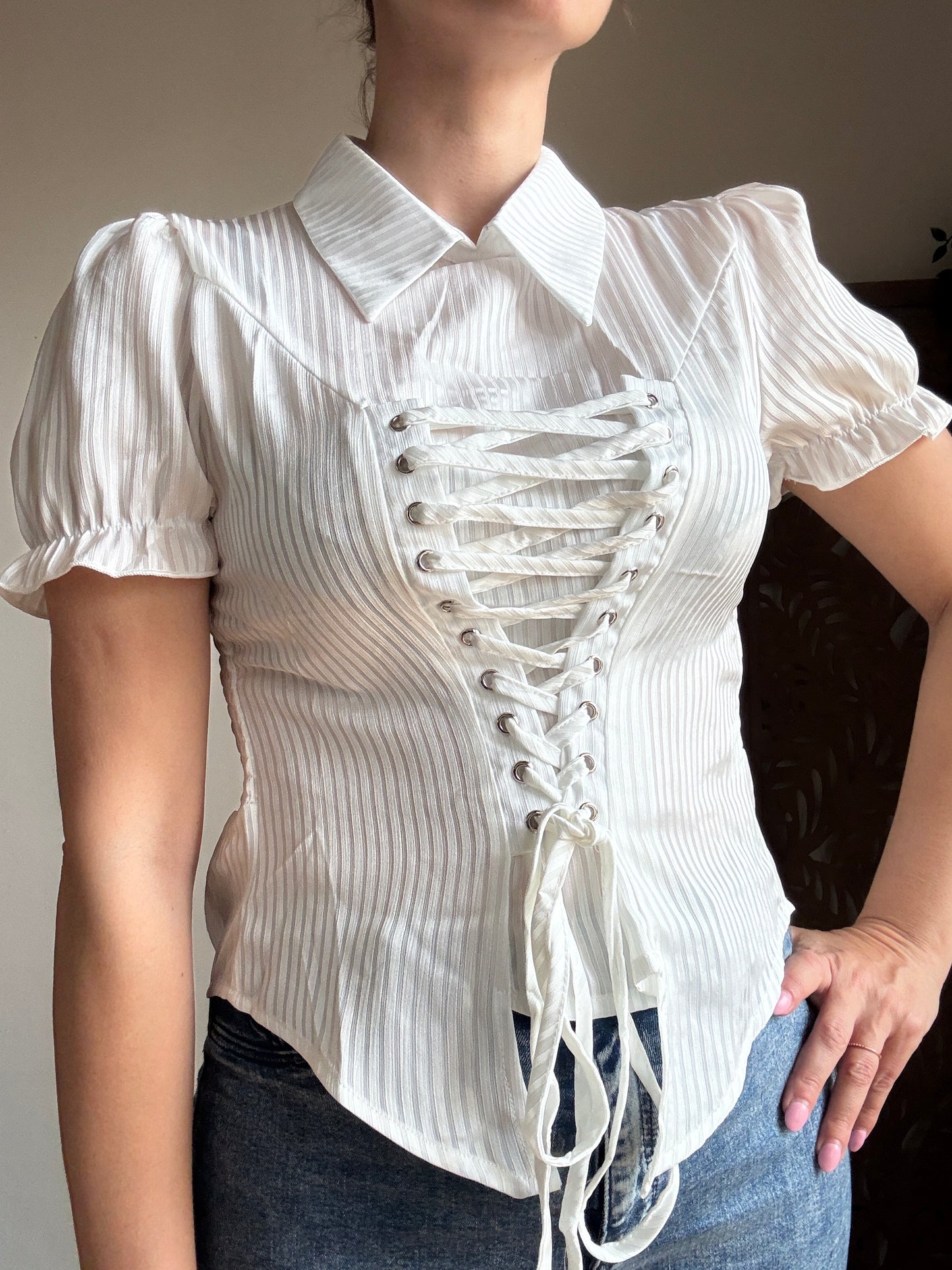 Blusa Corsetto con Stringhe e Maniche a Sbuffo - In 5 Colori