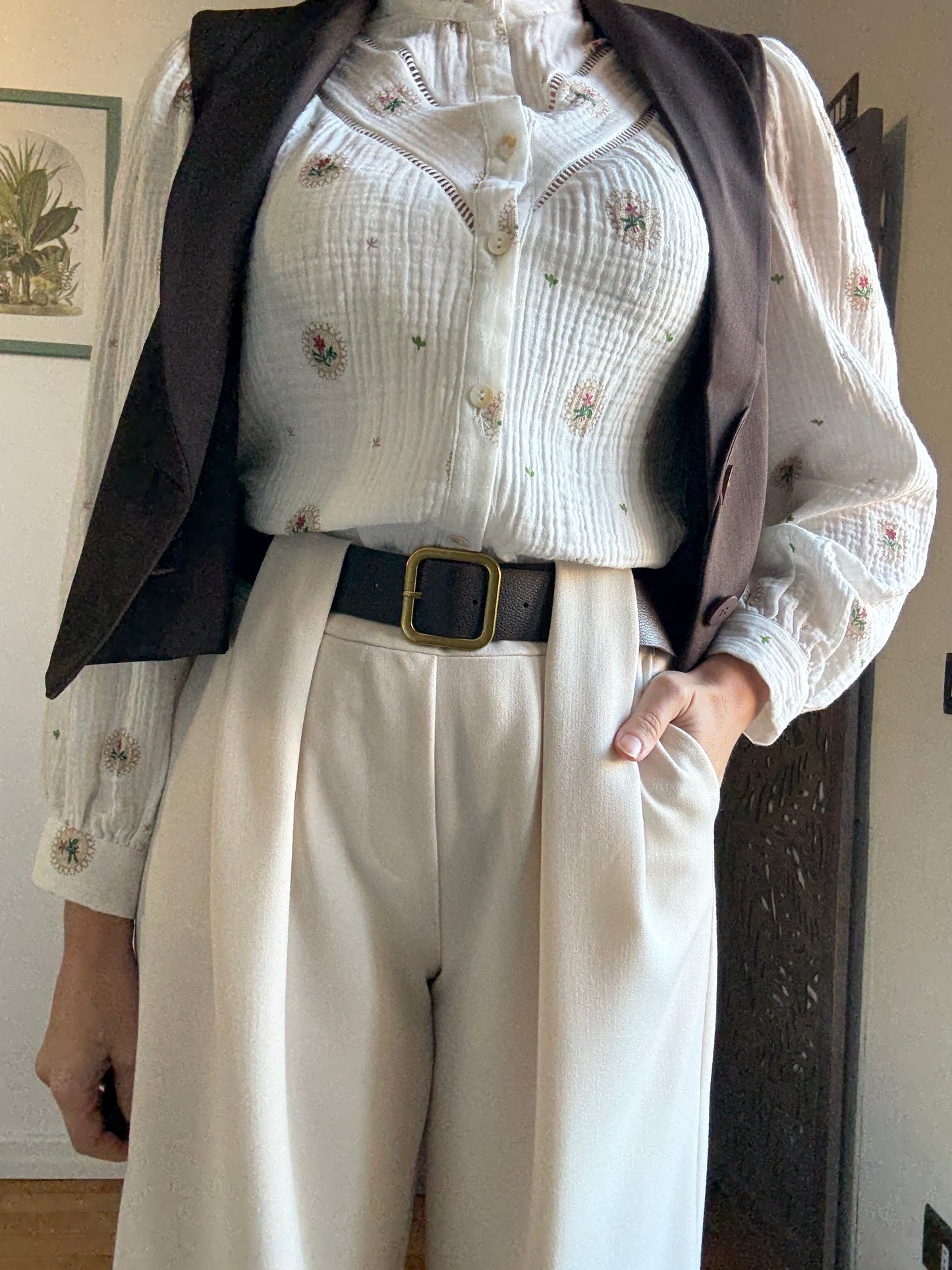 Pantalone palazzo burro con passanti pences e cintura inclusa