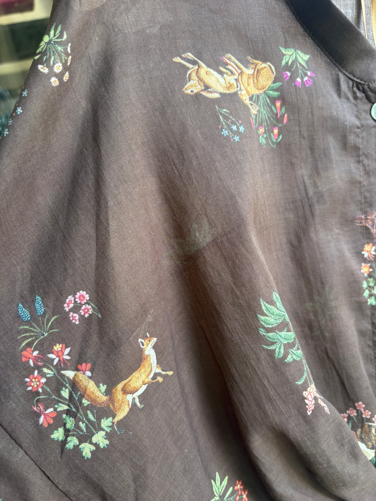 Camicetta "English Meadow" – Leggerezza e Fascino Country