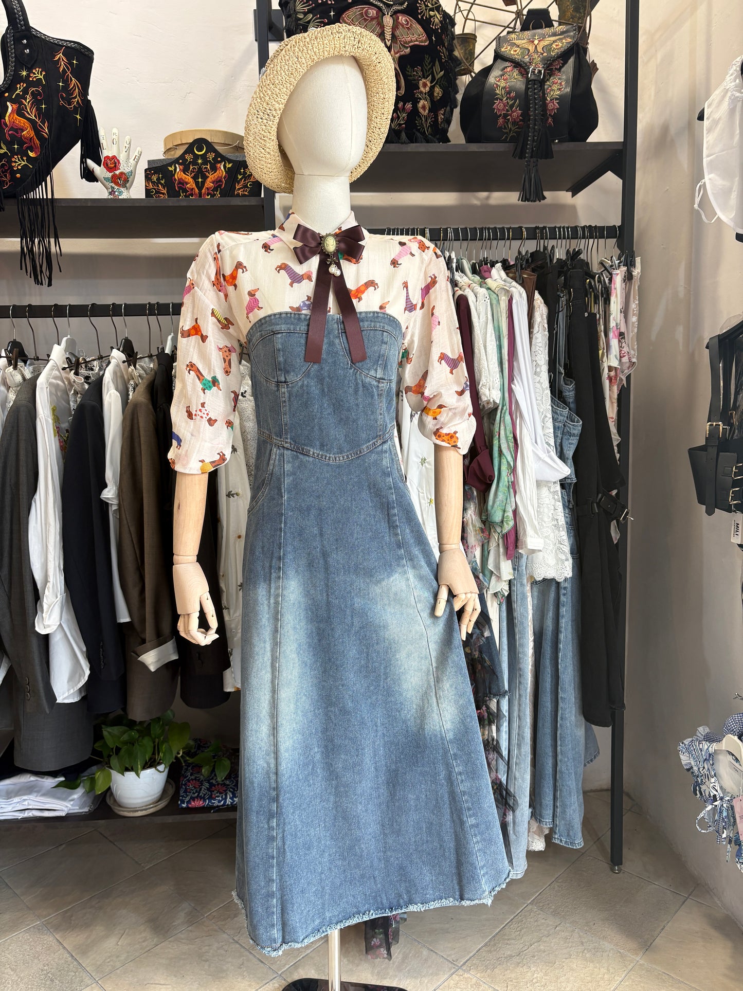 Abito Lungo Denim a Bustino con Scollo a Cuore e Orlo a Vivo