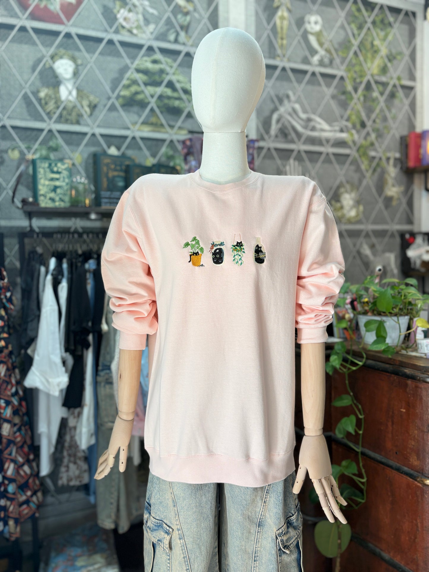 Felpa Girocollo in Cotone "Botanical Cats" in 3 colori con Ricamo Handmade