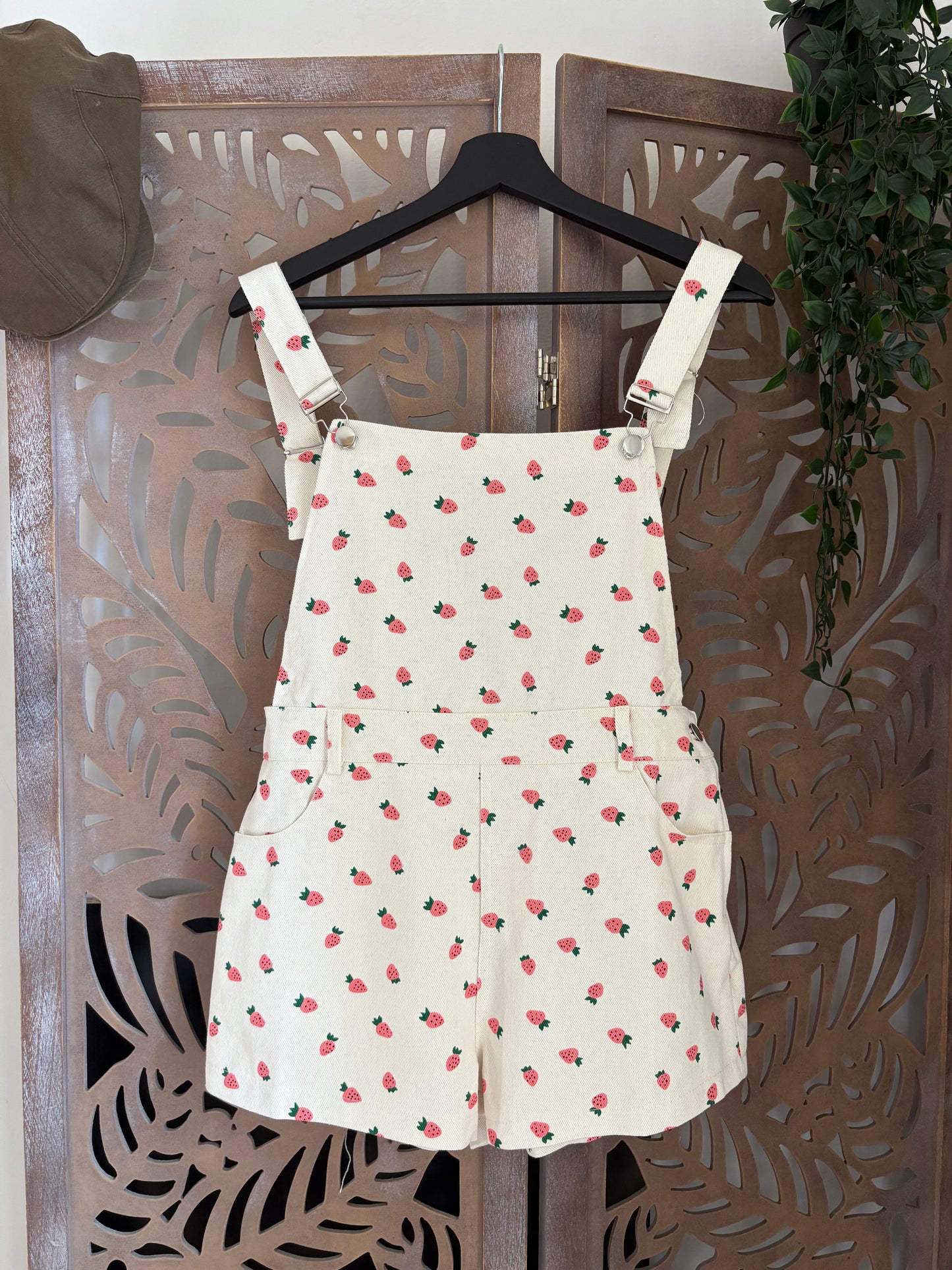 Salopette in cotone con shorts in 6 fantasie