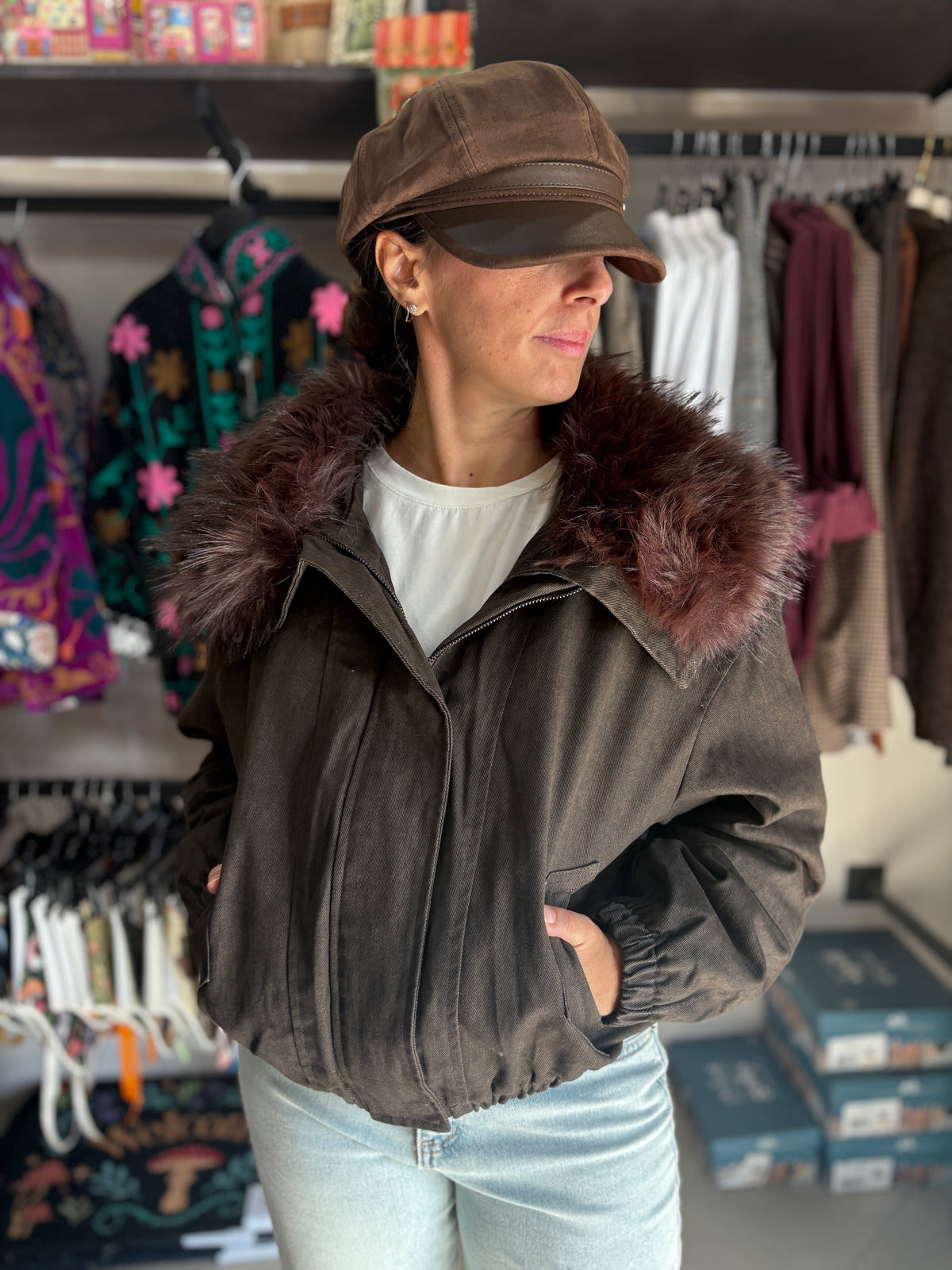 Giacca bomber Aviator marrone con collo in ecopelliccia