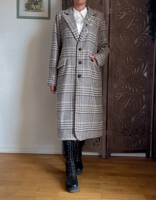 Cappotto College lungo grigio a quadretti in cotone con spille
