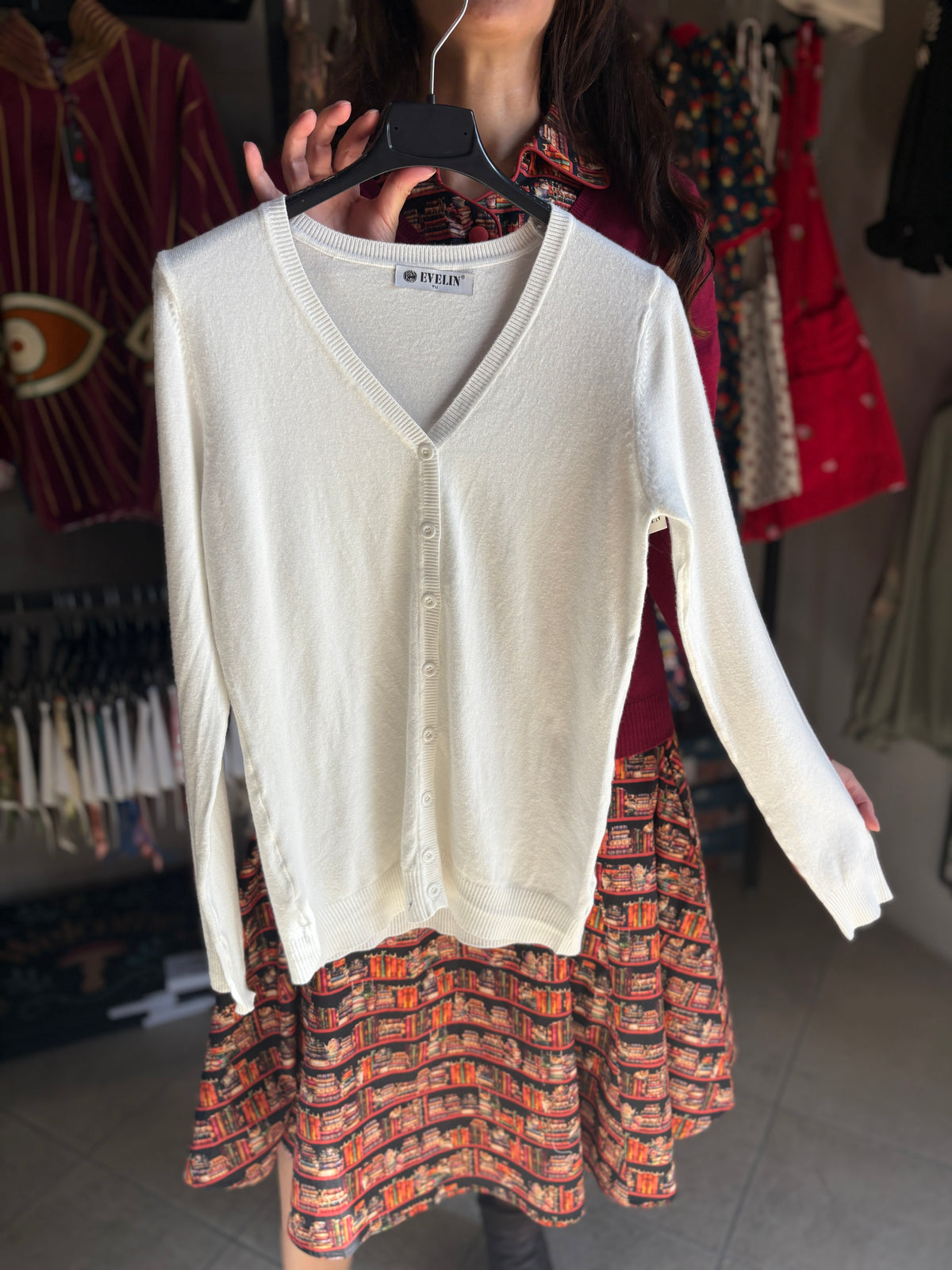 Cardigan donna Clara in maglia fine con scollo a V