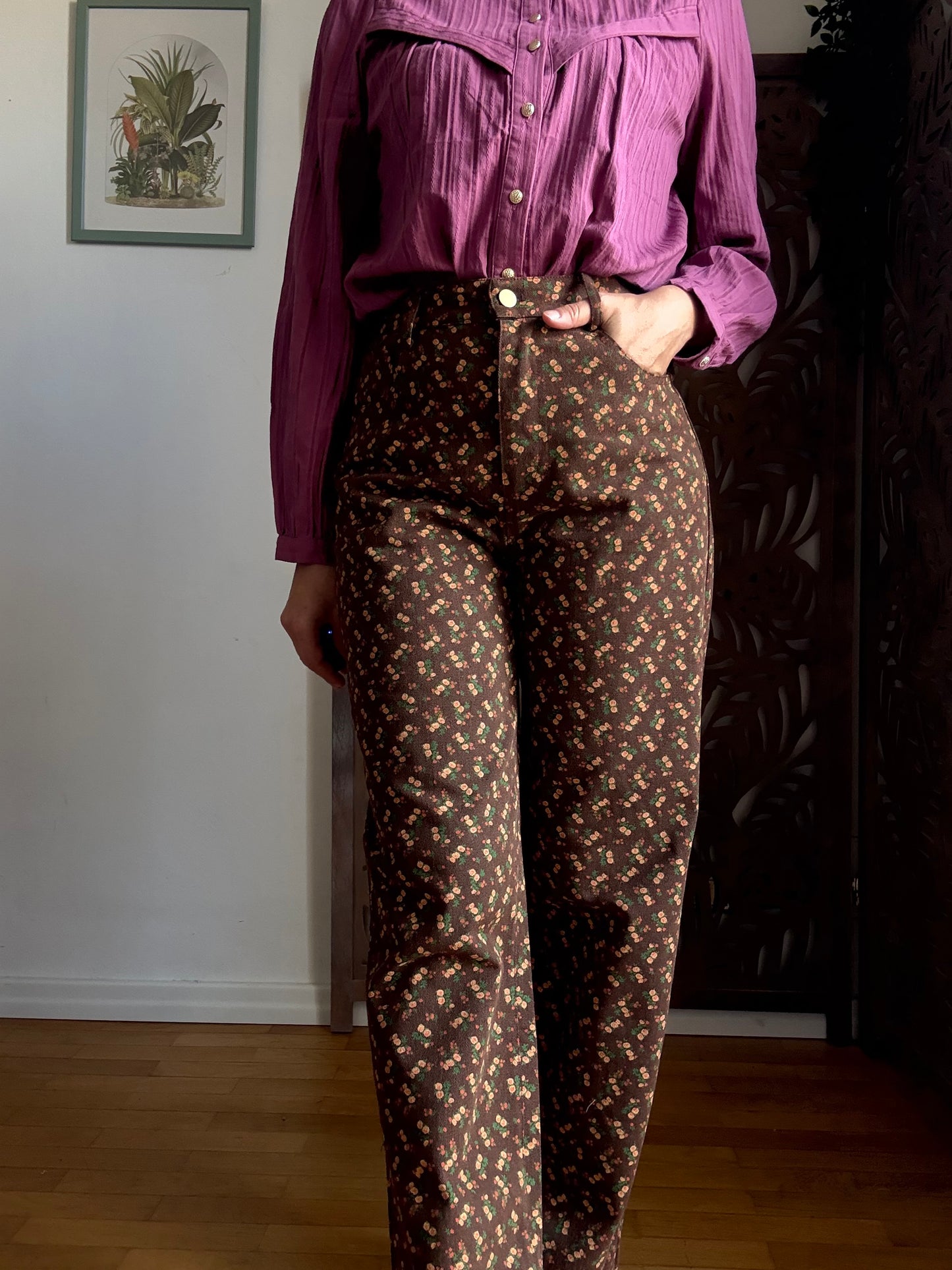 Jeans marroni floreali vita alta a gamba larga