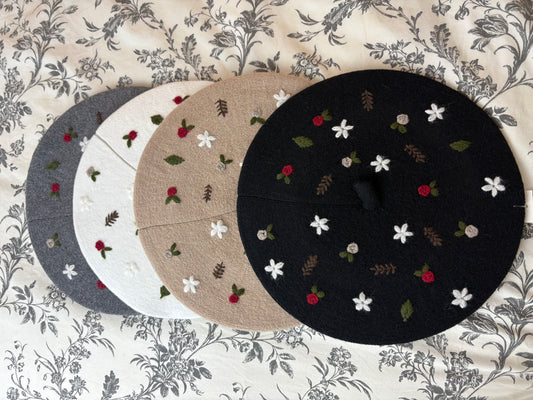 Basco ricamato Woodland in 4 colori