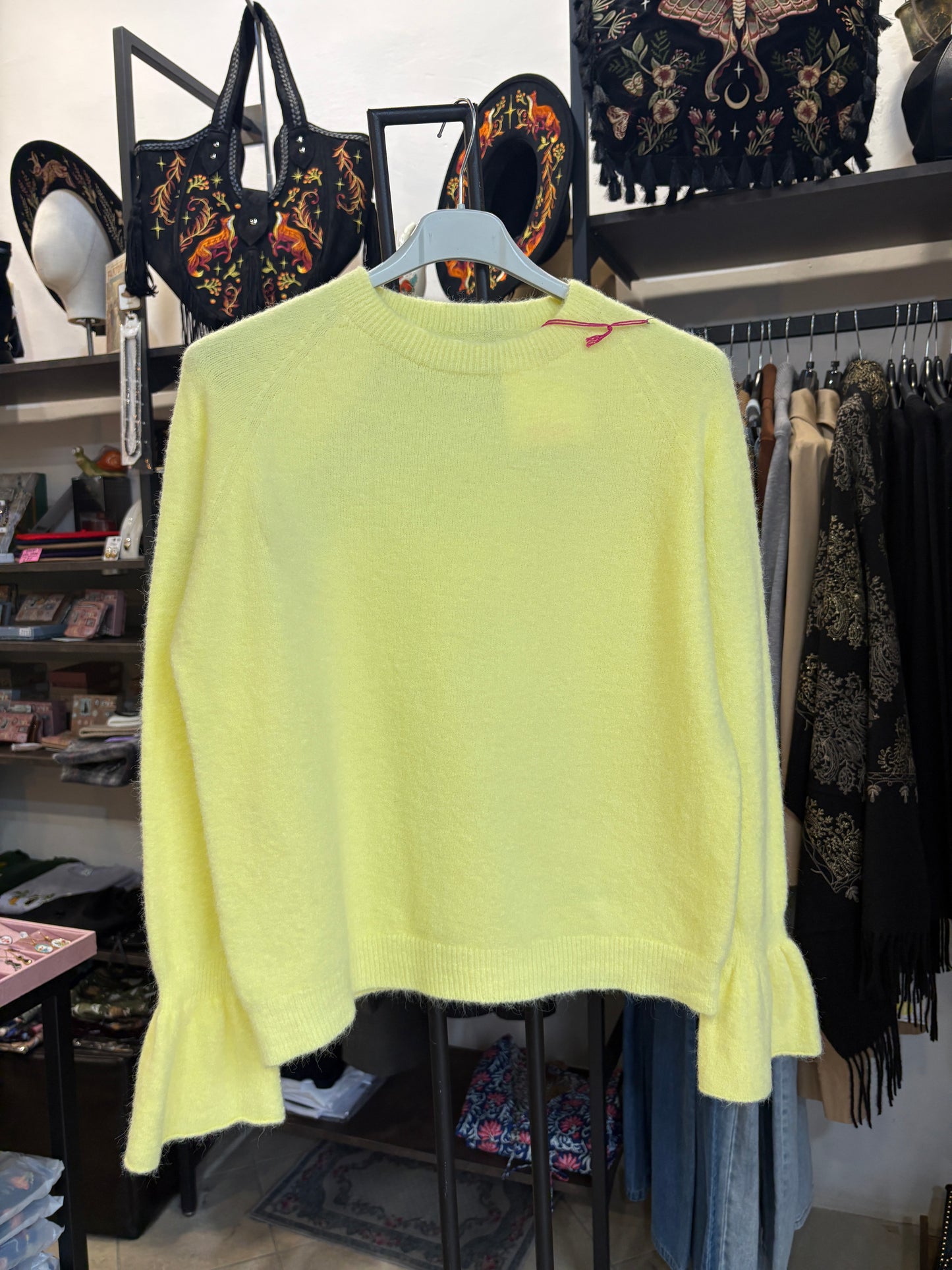 Maglioncino Soft Touch con Polsino a Volant