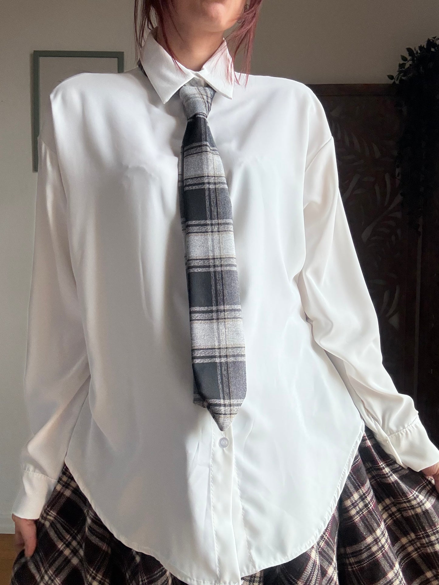 Camicia bianca over con cravatta in 2 fantasie