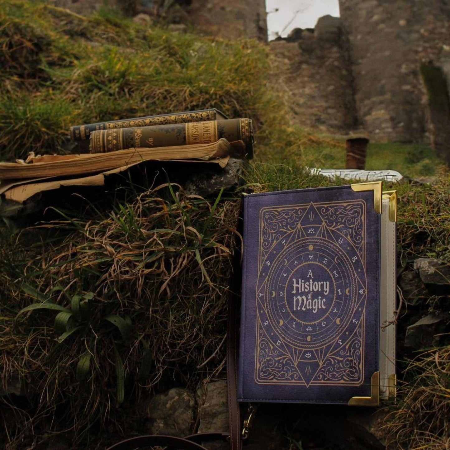 Borsa a tracolla A History of Magic Book: Grande