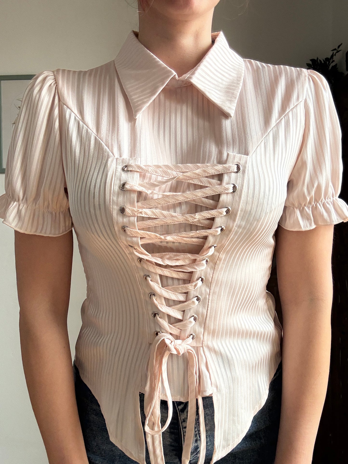 Blusa Corsetto con Stringhe e Maniche a Sbuffo - In 5 Colori