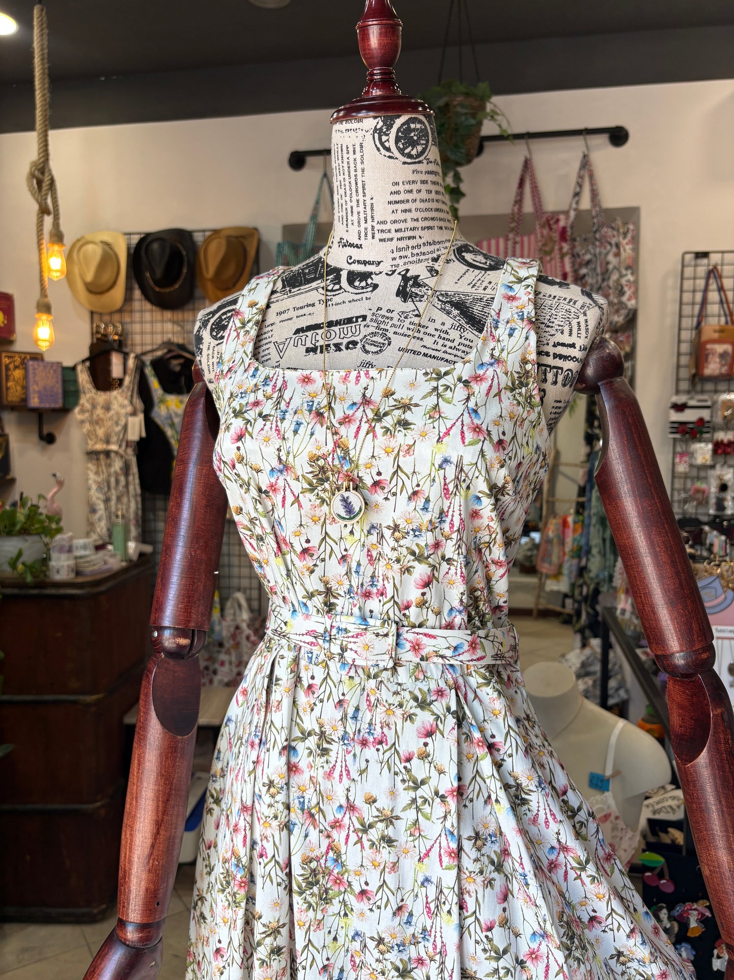 Abito Rétro in Cotone in 2 Fantasie con Cintura e Tasche – Stile Vintage Romantico