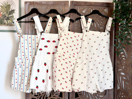Salopette in cotone con shorts in 6 fantasie
