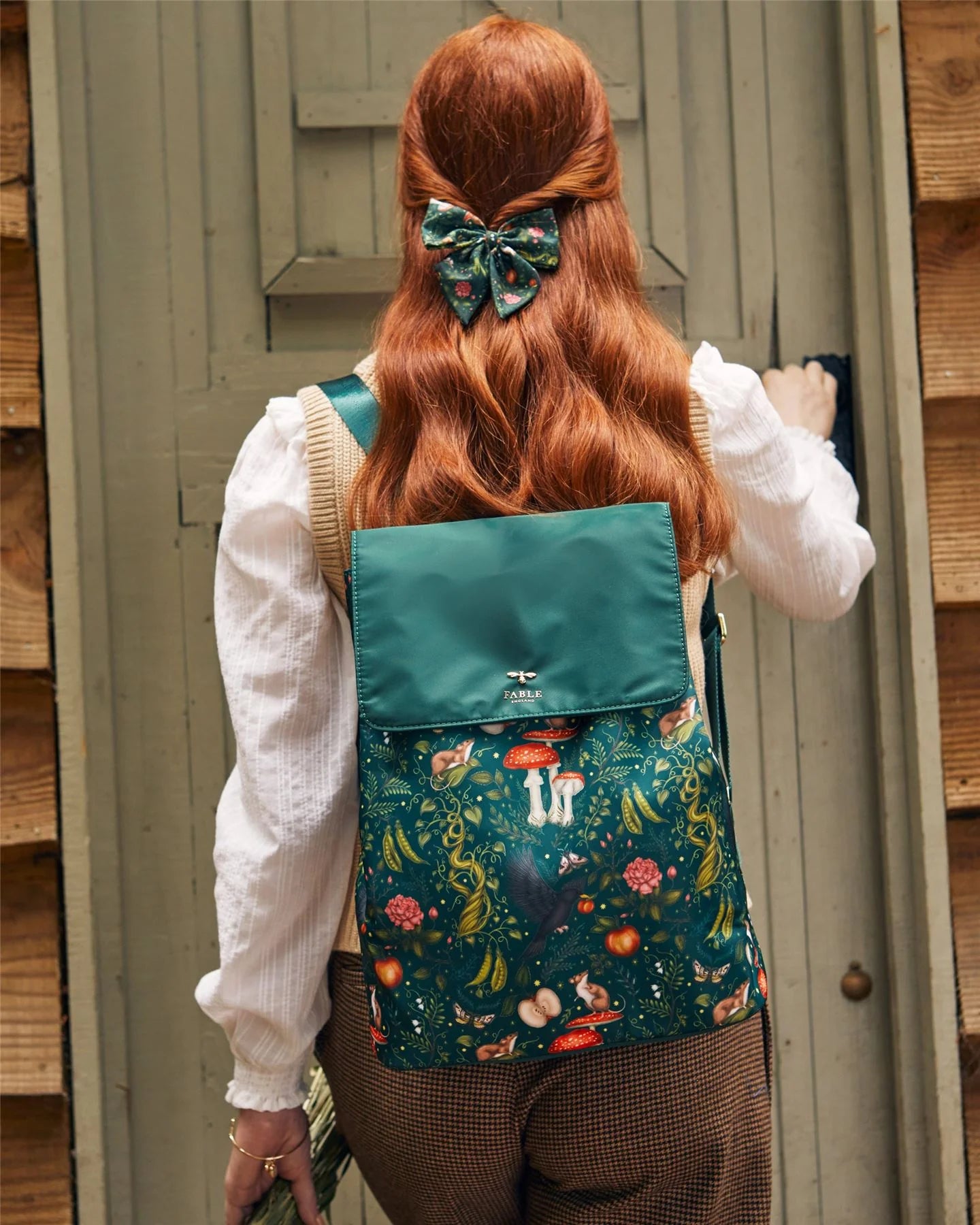 Zaino Verde Fable England Into the Woods di Catherine Rowe