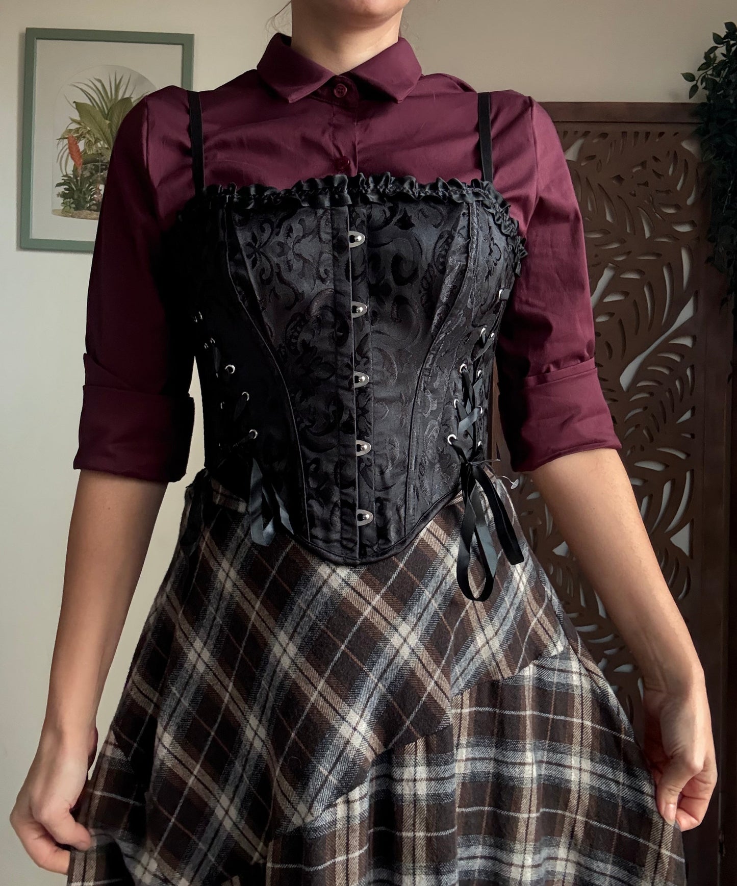 Corsetto Dark Bloom in raso jacquard nero con spalline