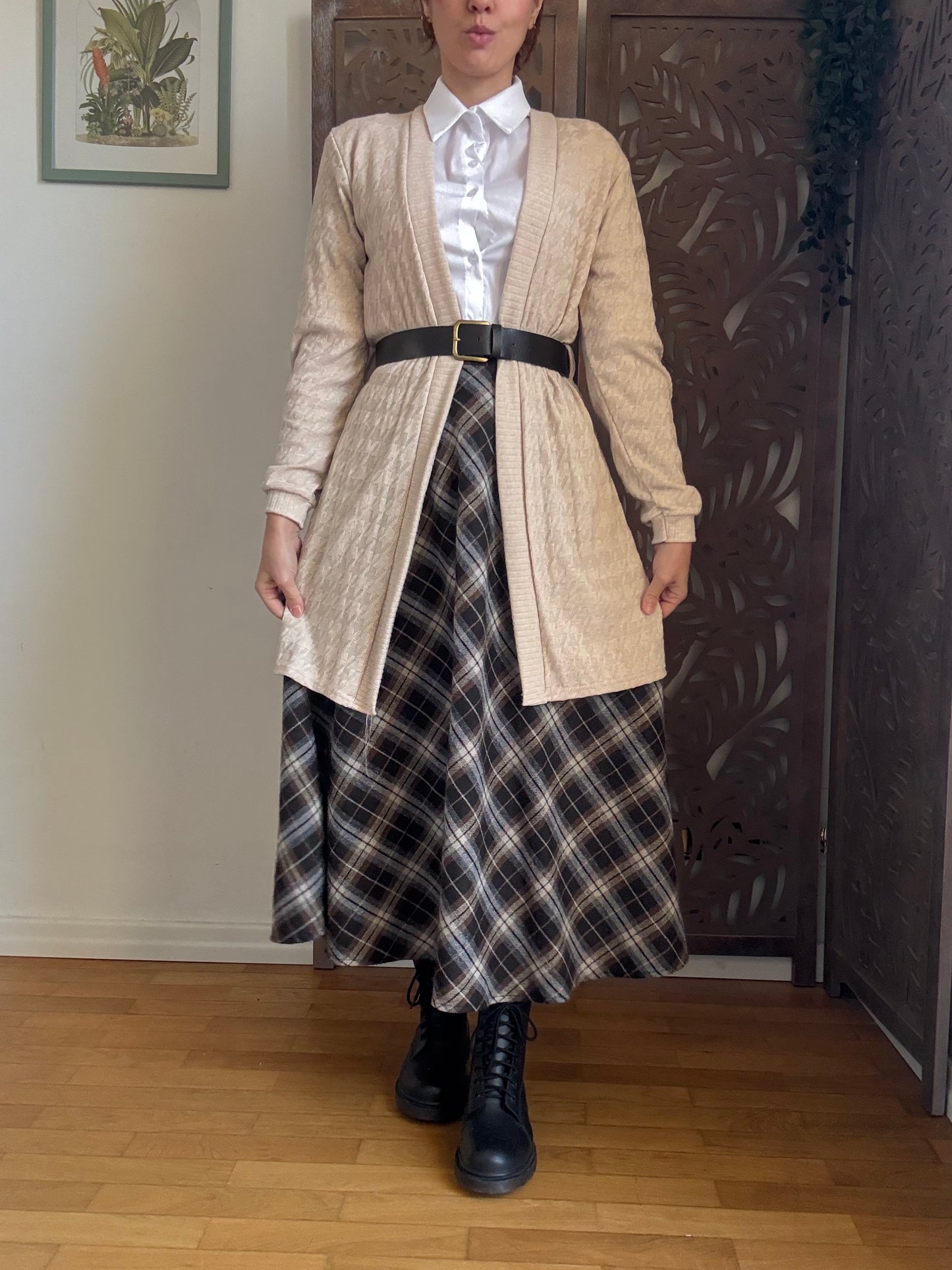 Cardigan aperto lungo leggero in maglia con cintura in 2 colori - Beige e Nero