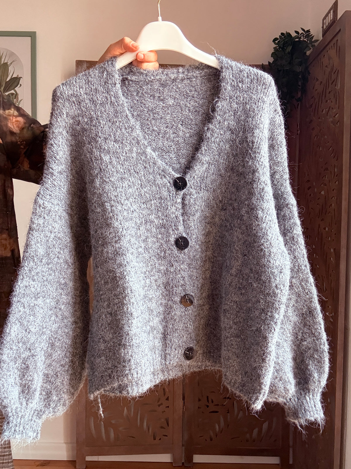 Cardigan donna oversize Rebecca in maglia soffice con scollo a V - In 10 Colori