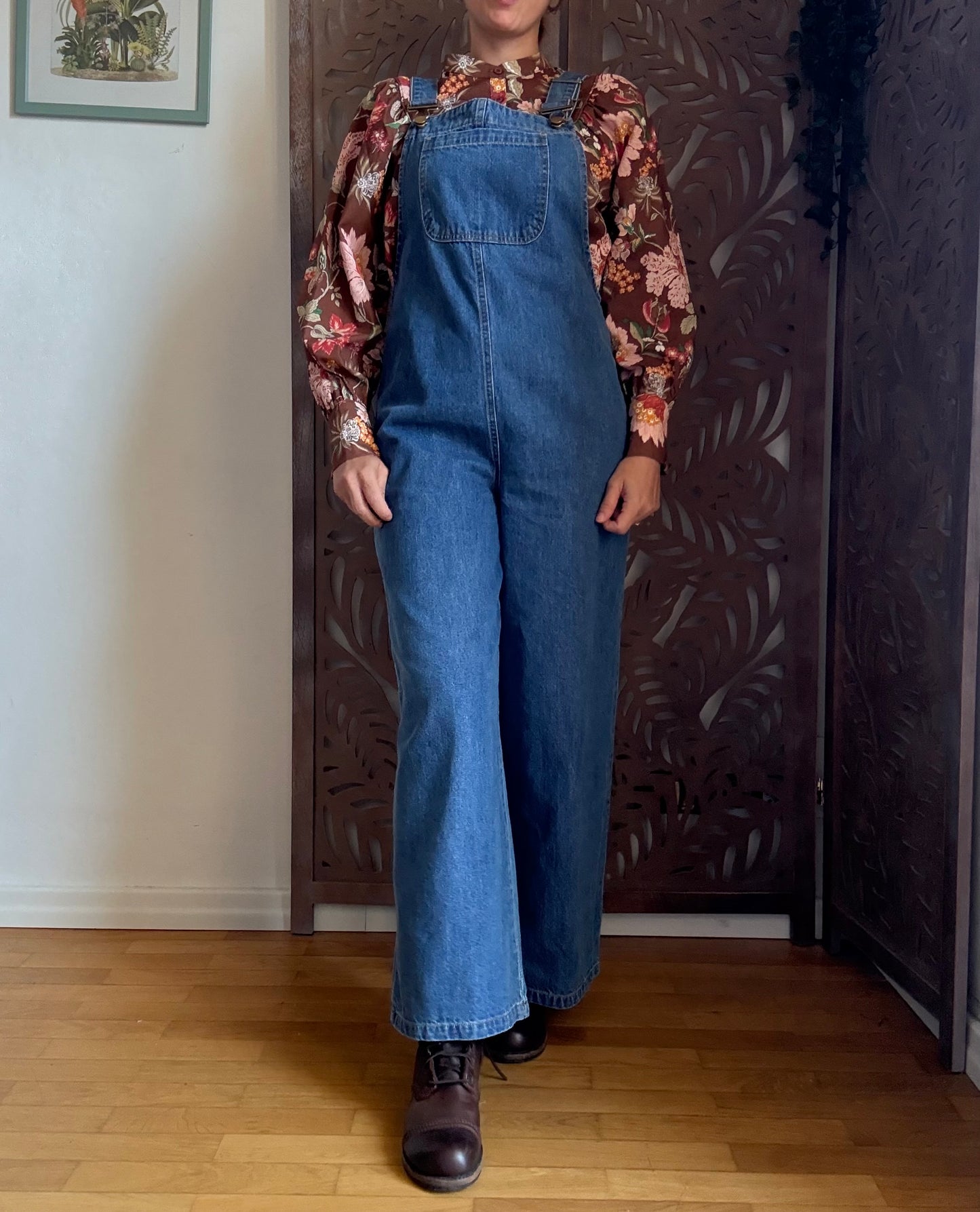 Salopette di jeans blu scuro a gamba ampia