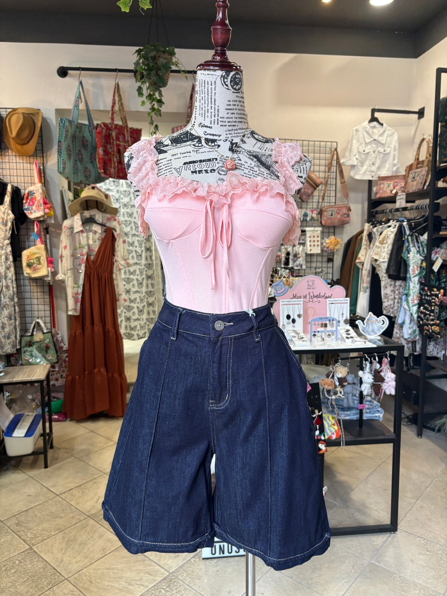 Bermuda di Jeans Scuro a Vita Alta – Trendy Short Lungo in Denim